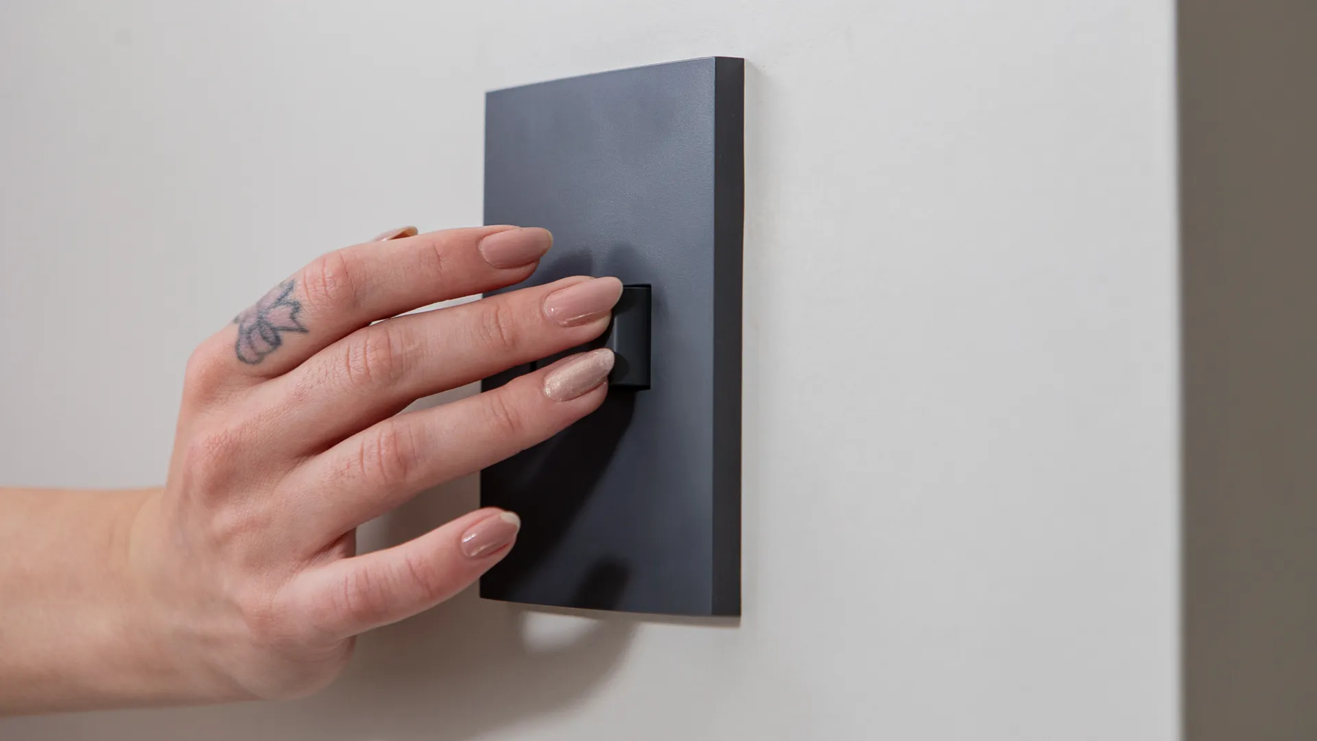 O quadro de distribuição de energia gerencia toda a rede elétrica | Foto: Shutterstock