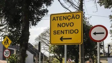 Rua de Curitiba terá inversão de sentido a partir desta quinta-feira