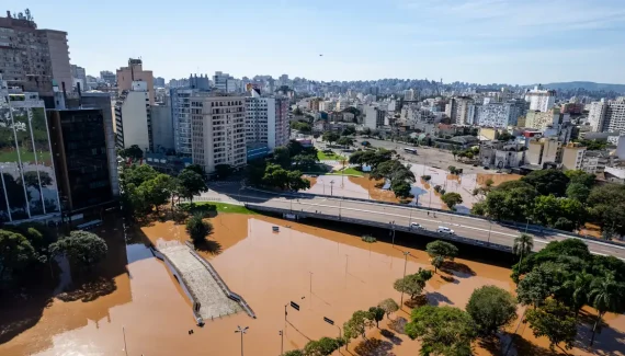 Alagamentos no RS: número de afetados se aproxima da população total de Curitiba