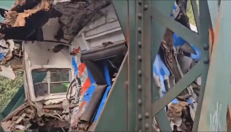 Colisão entre dois trens em Buenos Aires, na Argentina, deixa 90 feridos