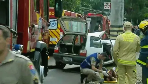 Acidente grave em Curitiba interdita faixa de importante via rápida
