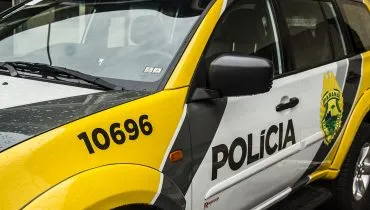 Motociclista morre em Curitiba após colidir contra viatura descaracterizada da PM