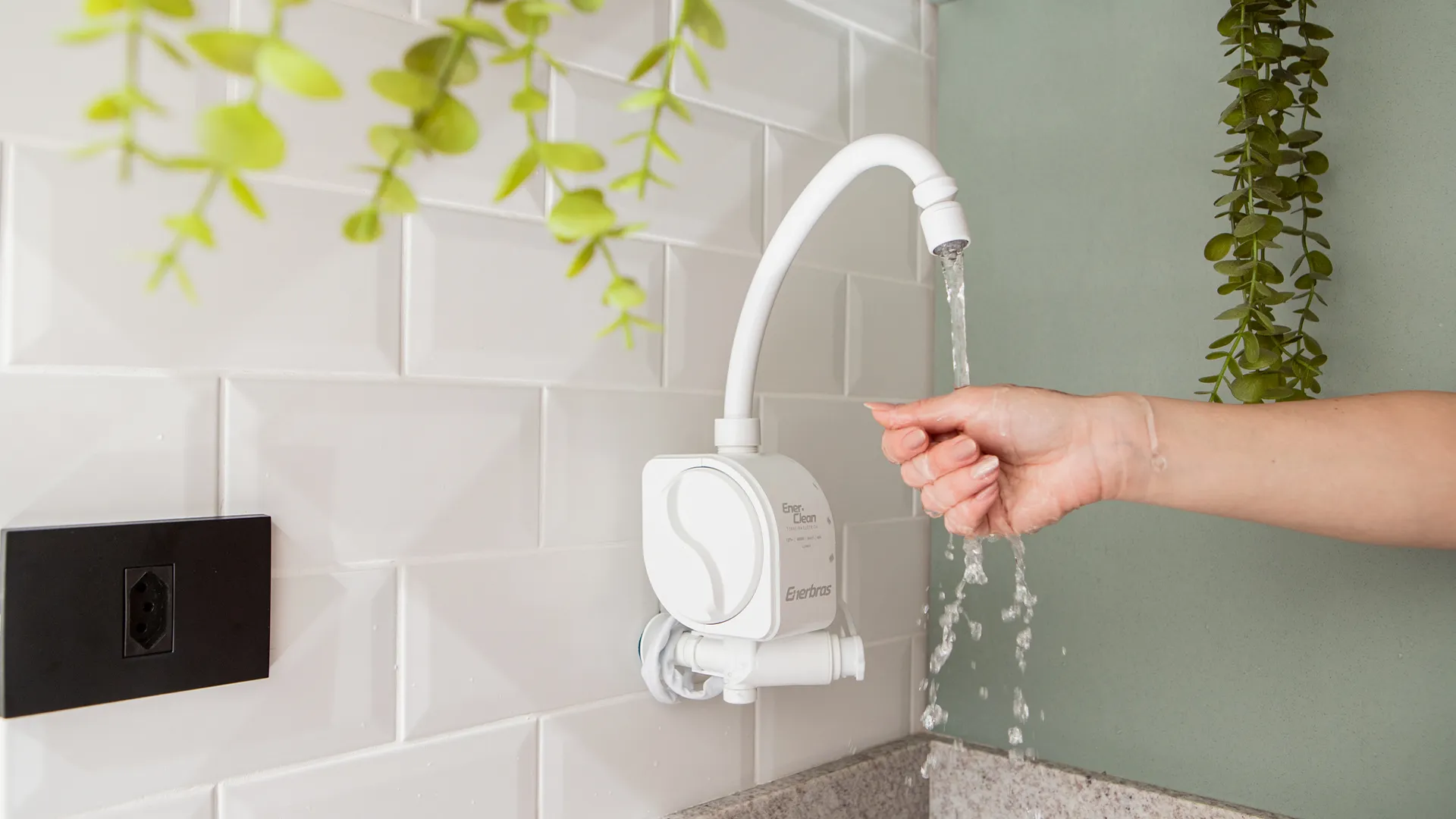 A Enerbras empresa paranaense possui mais de 2000 itens no portfólio de materiais elétricos. | Foto: Divulgação