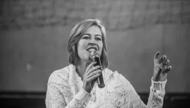 Candidata Andrea Caldas, PSOL.