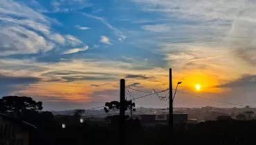 Alertas do Inmet indicam baixa umidade e tempestade no Paraná