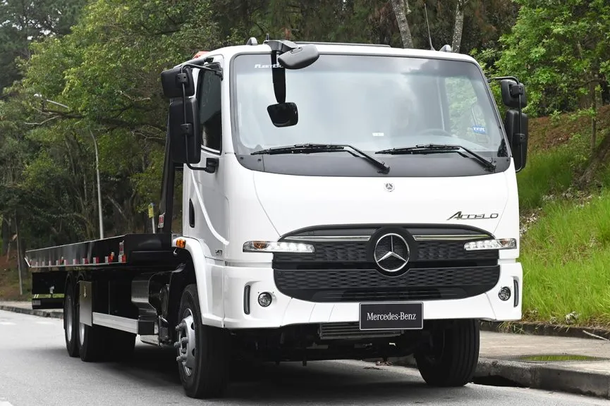M-Benz Accelo tem novo design e mais capacidade de carga | Tribuna do ...