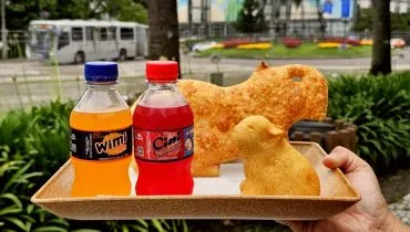 Cini comemora 120 anos com salgados em forma de capivara.