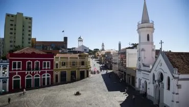 Vista do Largo da Ordem, no centro histórico de Curitiba