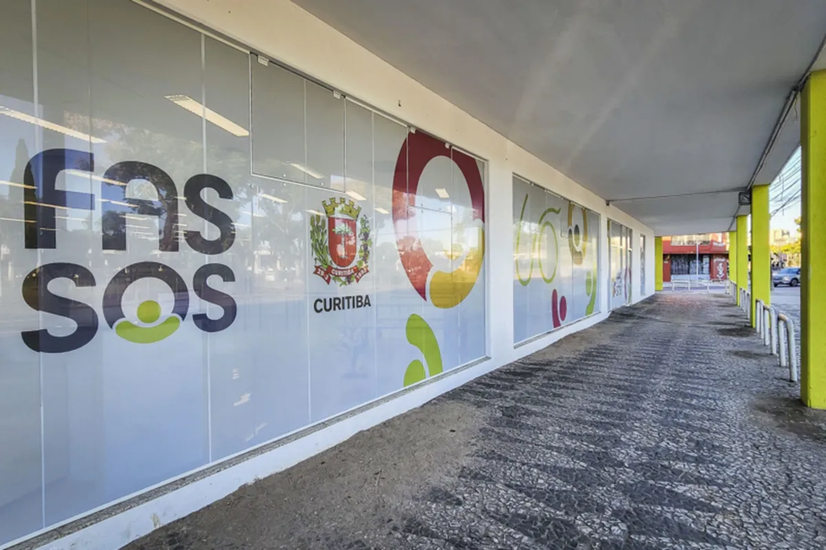 Imagem mostra prédio da FAS em Curitiba