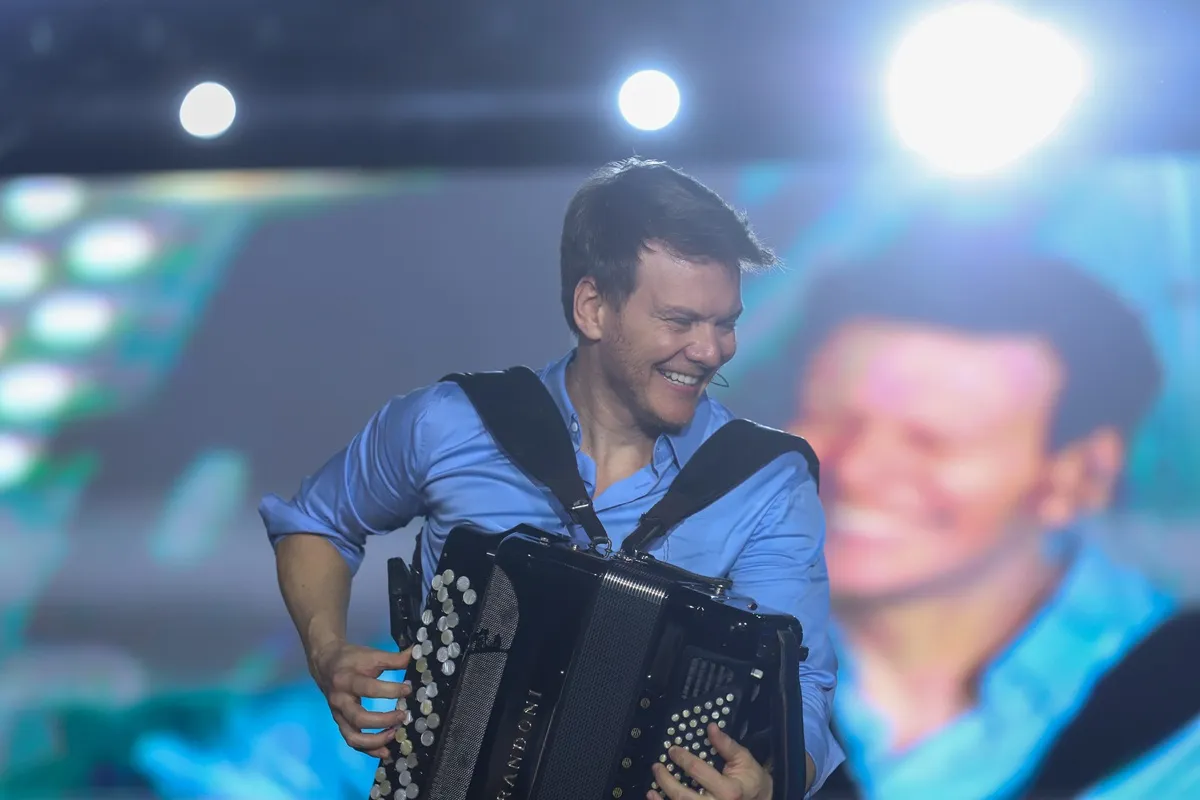 Show de Michel Teló no litoral do Paraná