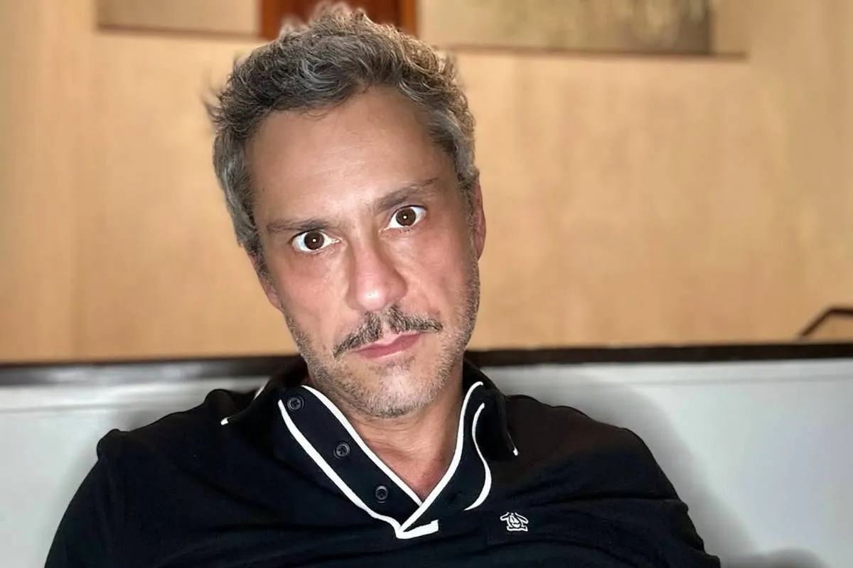 Imagem mostra o ator curitibano Alexandre Nero.