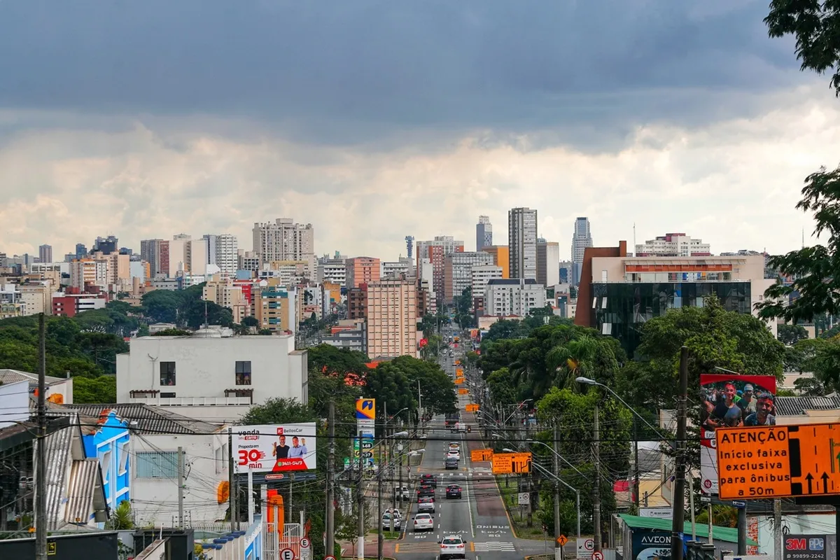 Imagem mostra cidade de Curitiba
