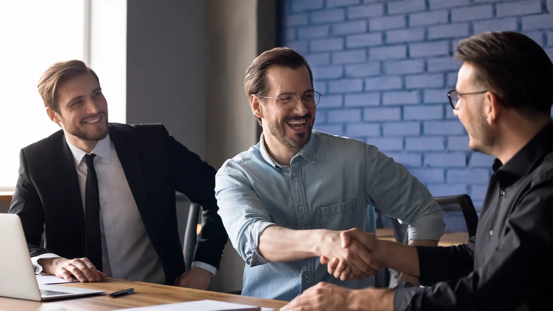 Aposte em um mercado em expansão, com alta demanda em setores como construção civil, agronegócio e indústria