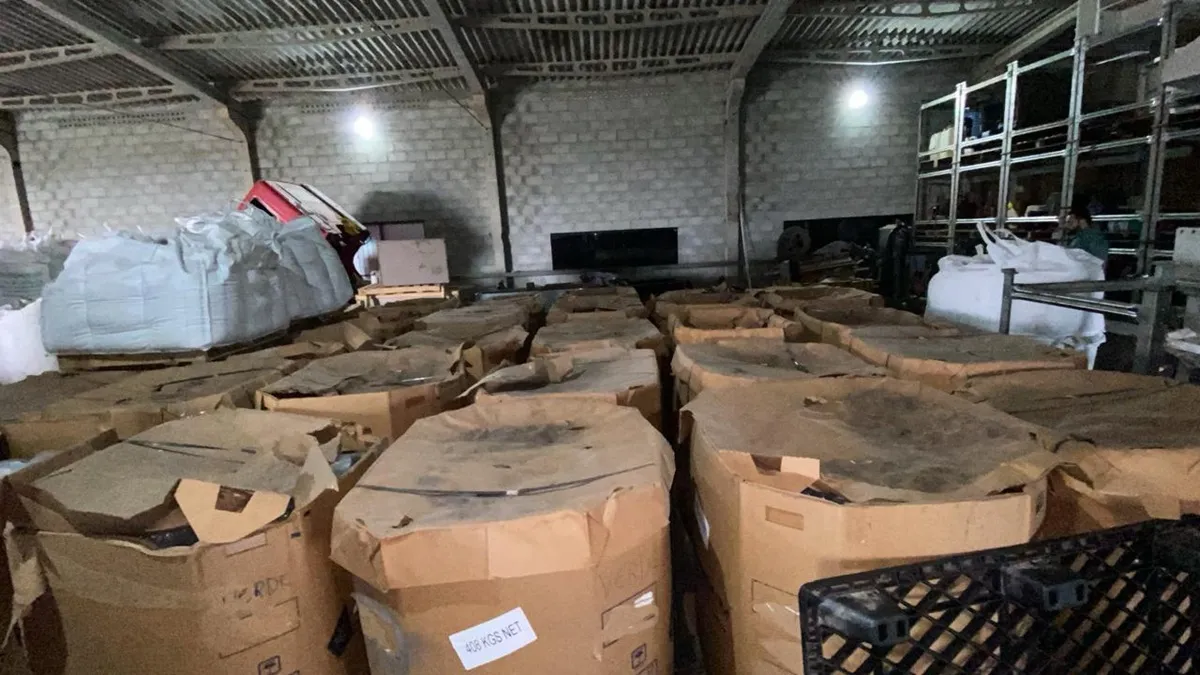 Carga de fertilizantes roubada que foi recuperada pela polícia