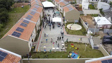 Entrega de casas da Cohab em Curitiba