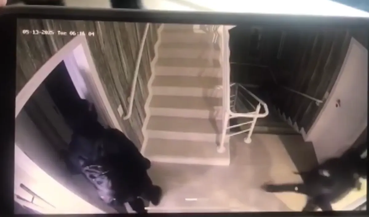 Assalta em condomínio de luxo em Curitiba