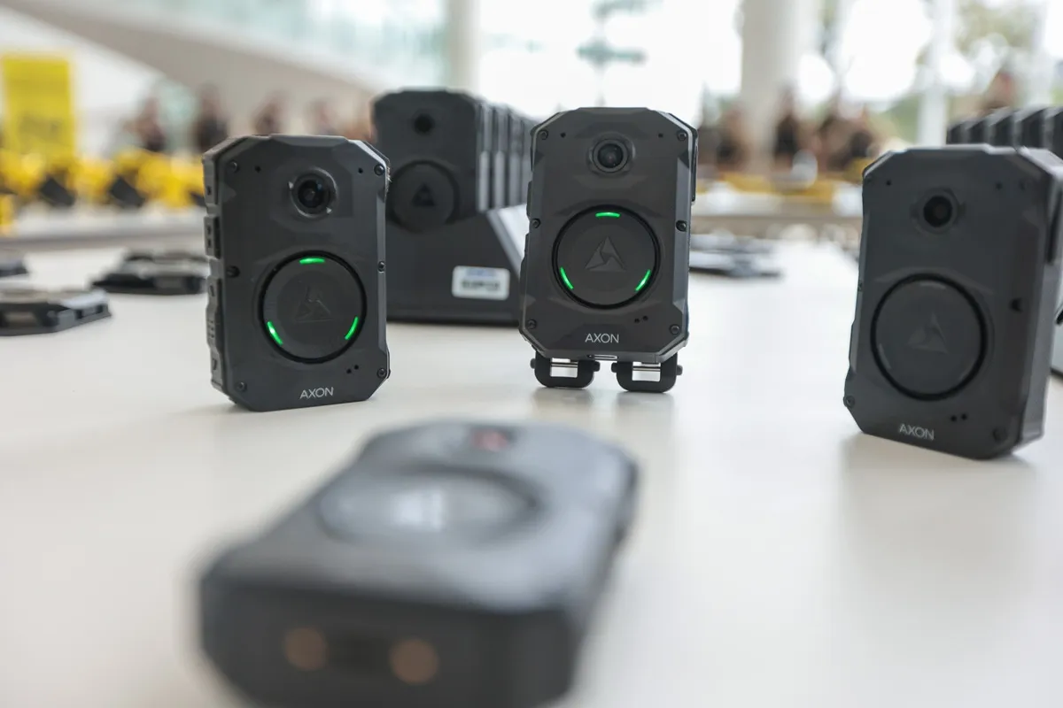 Axon Body 4, nova câmera corporal que será testada pela Polícia Militar no Paraná