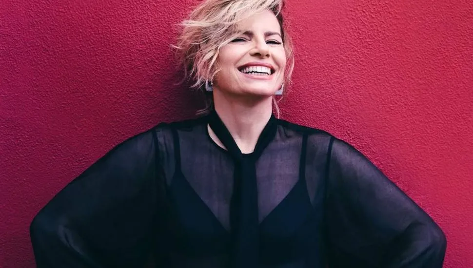 Imagem mostra a atriz Débora Bloch, que celebra 62 anos