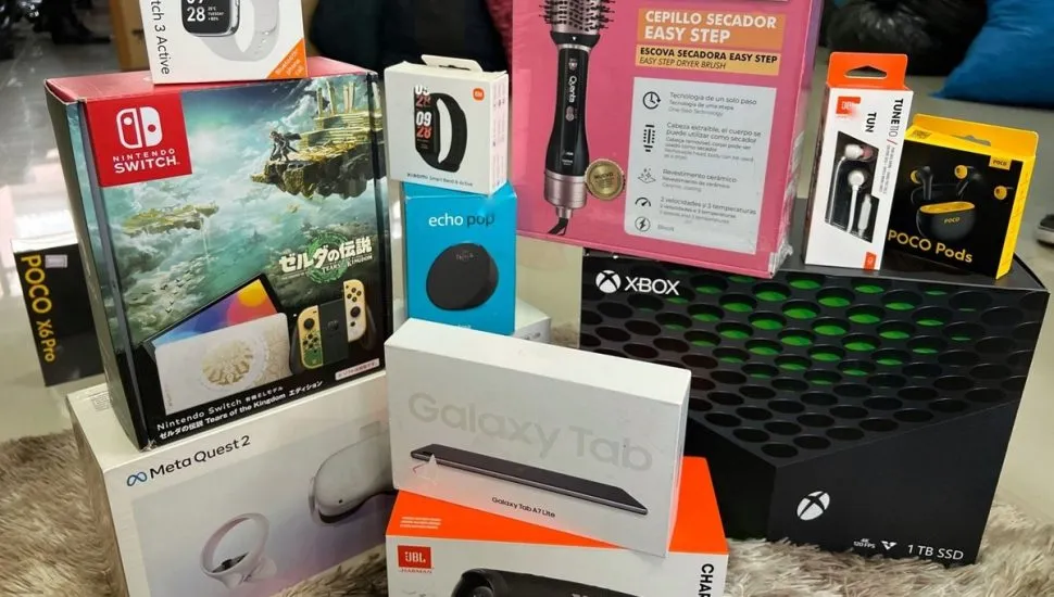 Bazar do Provopar em Curitiba reúne eletrônicos apreendidos pela Receita Federal