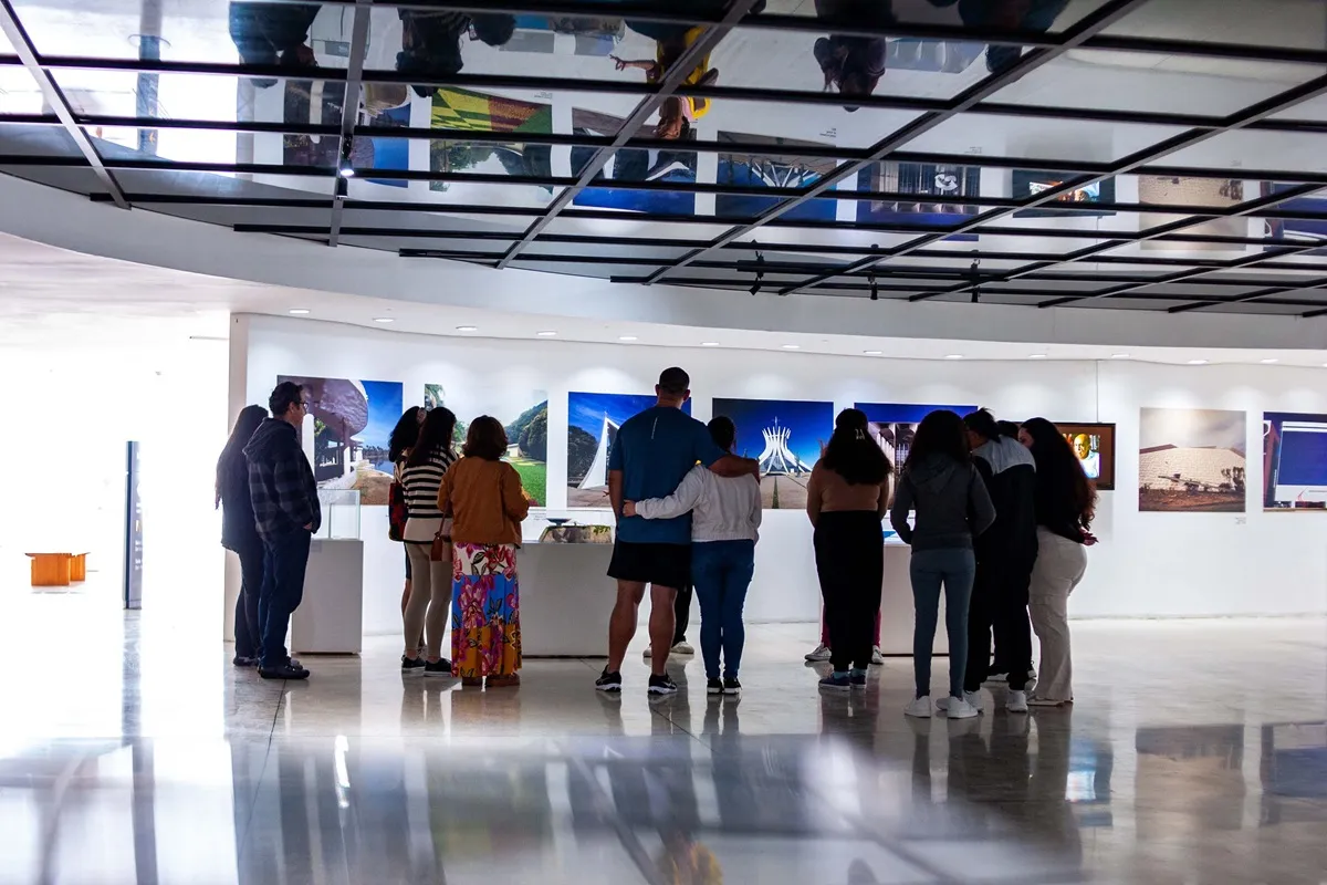 Visita guiada no Museu Oscar Niemeyer