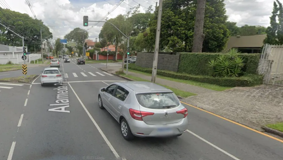 Alameda no bairro Mercês, em Curitiba, vai ter bloqueio parcial