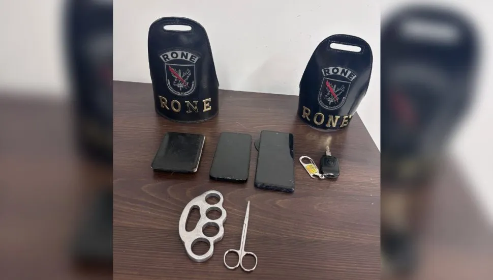 Motorista ferido com tesoura na RMC