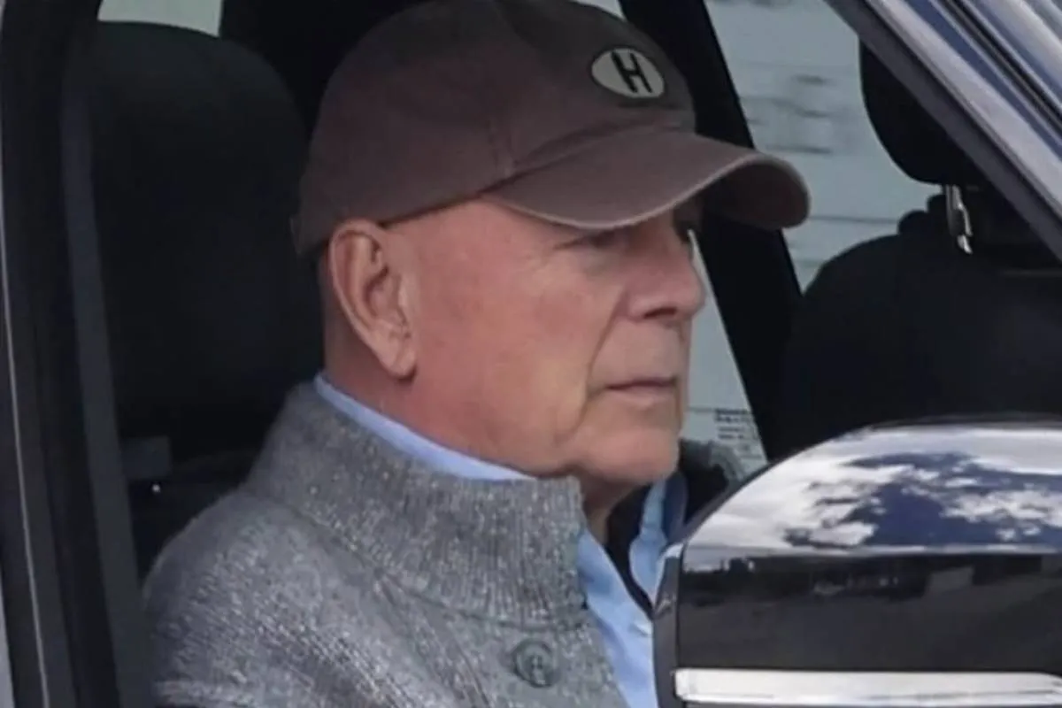 Imagem mostra Bruce Willis em 2025.