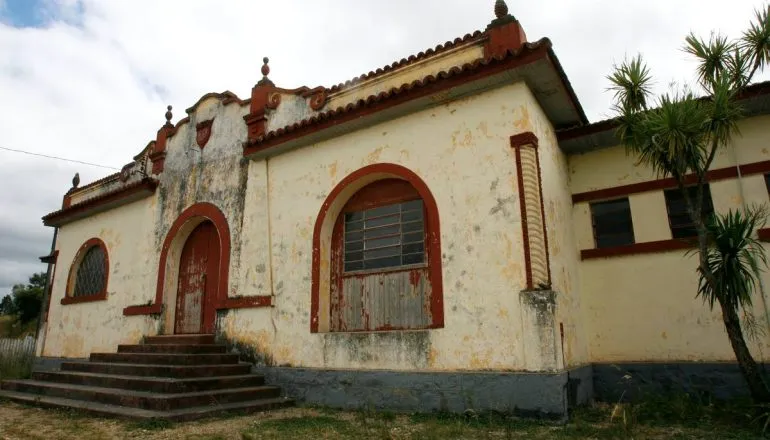 Imagem mostra estruturas históricas da Lapa são uma das opções das Rotas do Pinhão.