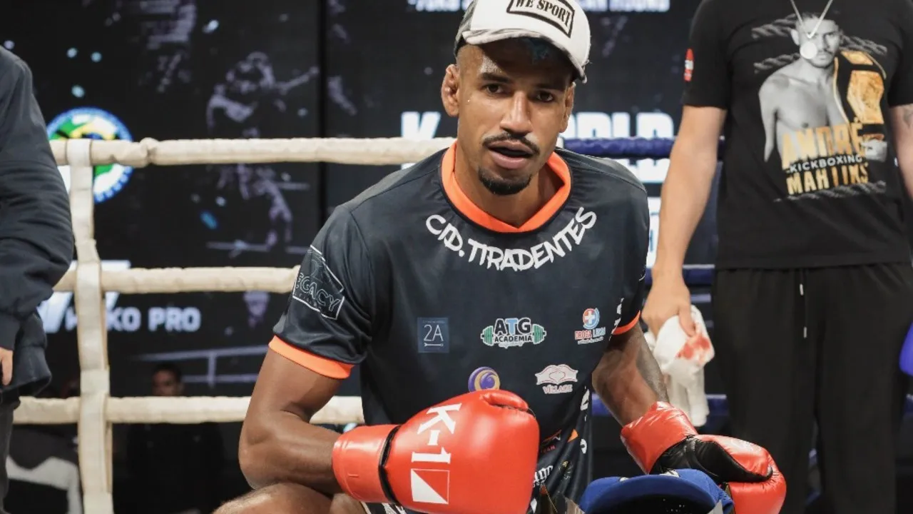 Jonas Salsicha vence três lutas e fatura troféu e vaga no Japão