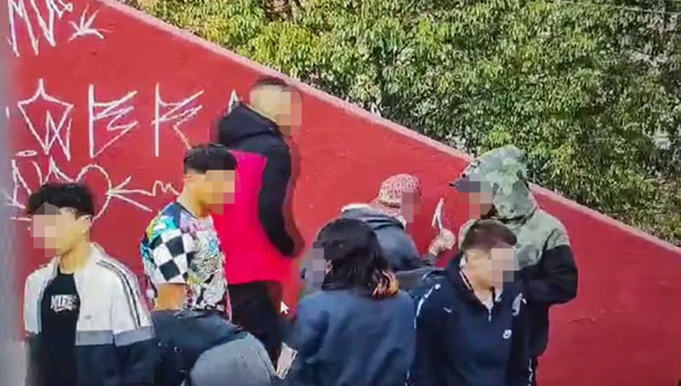 Pichação no Centro de Curitiba