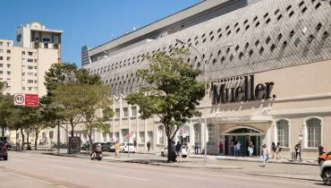 fachada do Shopping Mueller