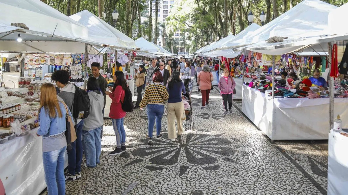 Feira na Praça Osório