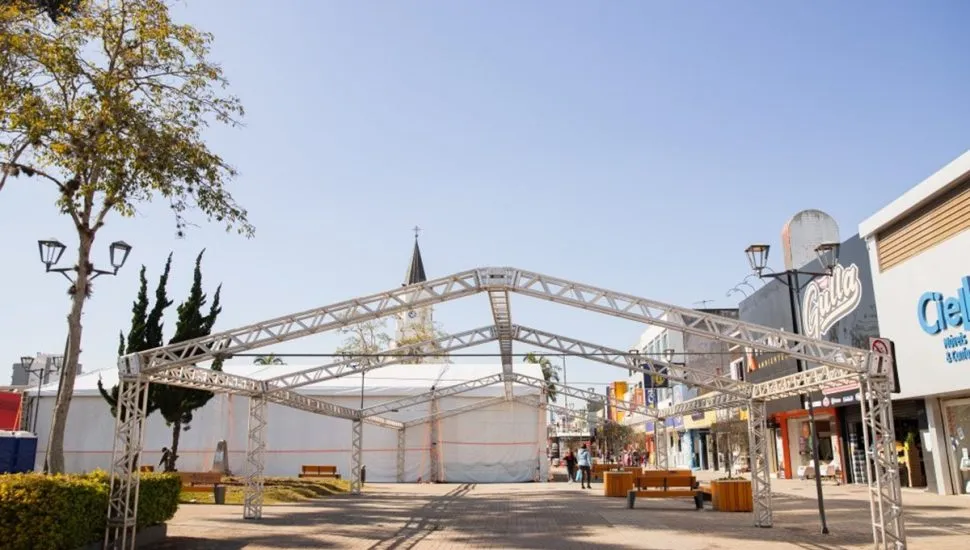 Festival de inverno em São José dos Pinhais tem patinação no gelo