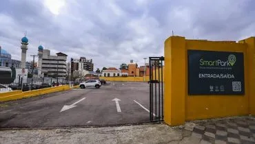Curitiba irá inaugurar dois estacionamentos públicos no bairro Água verde