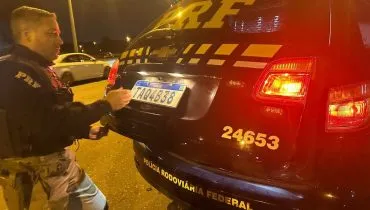 PRF prende em Curitiba homem procurado em Minas Gerais