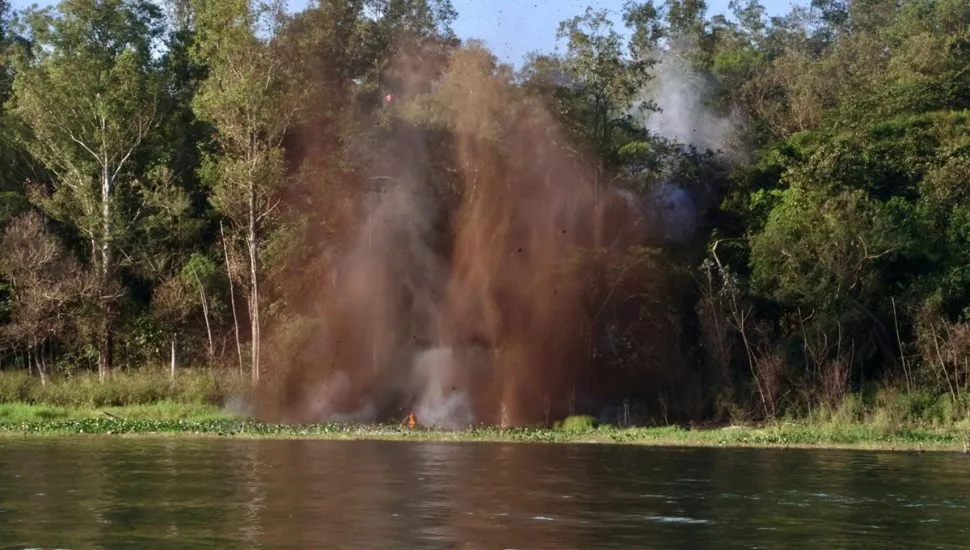 Porto clandestino em Guaíra, no Paraná