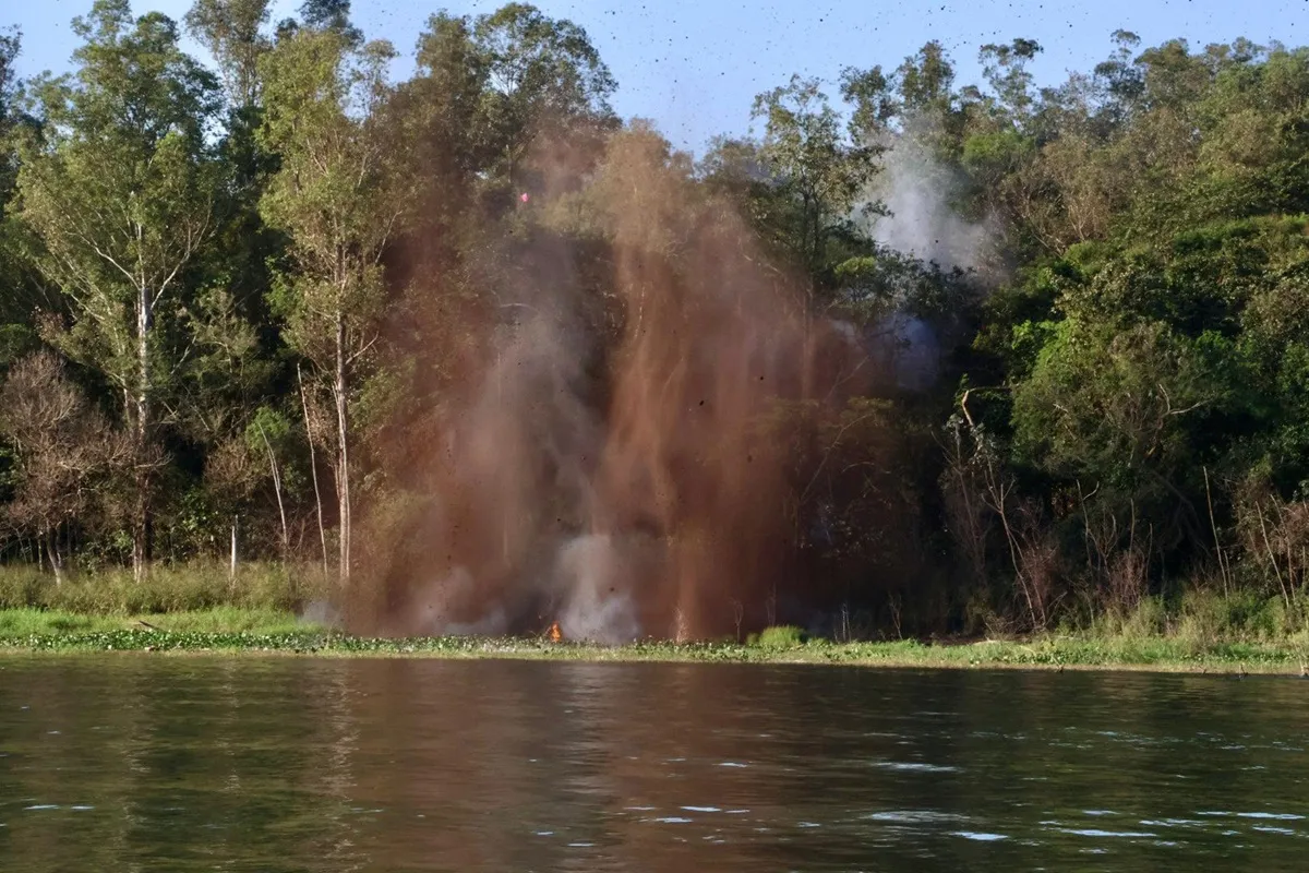 Porto clandestino em Guaíra, no Paraná