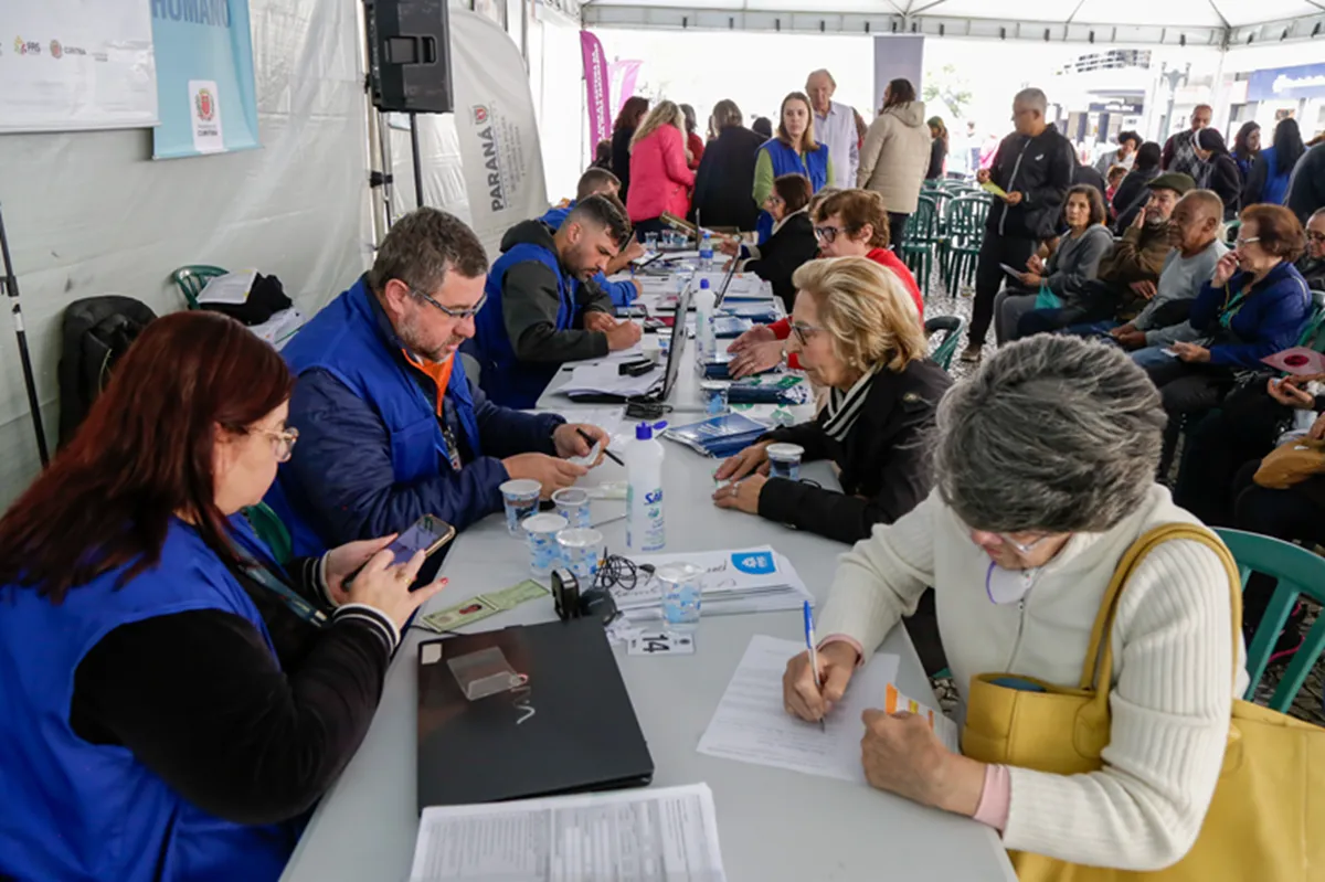 Curitiba promoveu mutirão para emissão da Carteira da Pessoa Idosa Paranaense