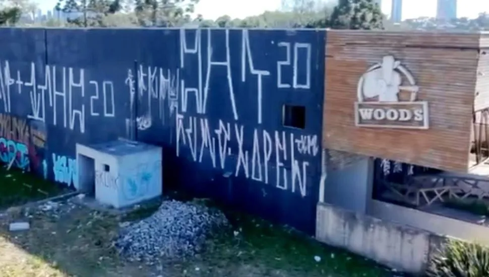 Imagem mostra o prédio antigo que será transformada em uma academia.