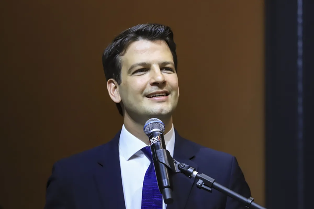 Imagem mostra Eduardo Pimentel