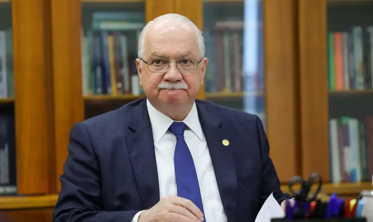 Imagem mostra ministro do STF, Edson Fachin