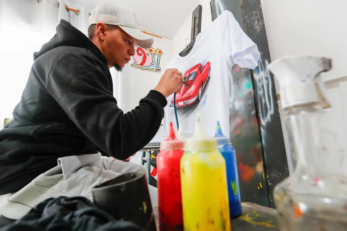 Vitor Maia caprichou na pintura de um Corvette Stingray  para a Tribuna. 