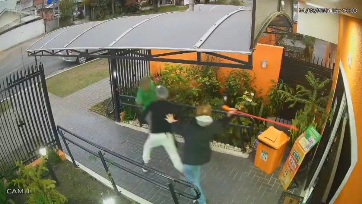 Homem tenta assaltar padaria em Curitiba