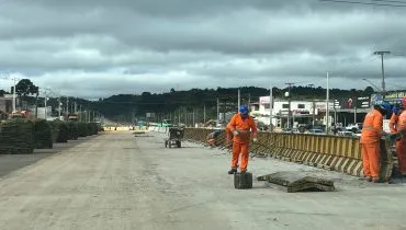 Obra de duplicação da Rodovia dos Minérios, em Almirante Tamandaré