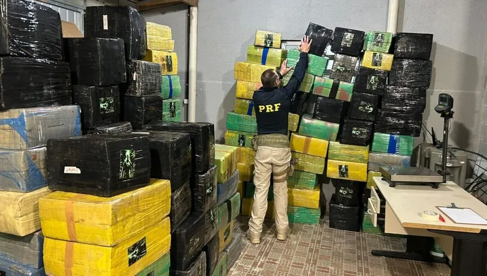 Apreensão de maconha na BR-277, em Balsa Nova