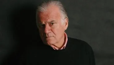 Imagem mostra Mino Carta.