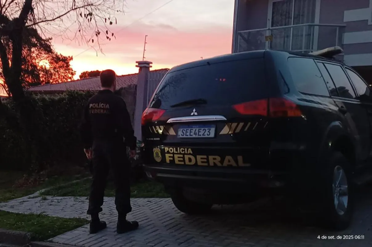 Operação da Polícia Federal contra contrabando, realizada em Curitiba