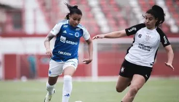 Cruzeiro e Corinthians s enfrentam pelo jogo de ida da final do Brasileirão Feminino.