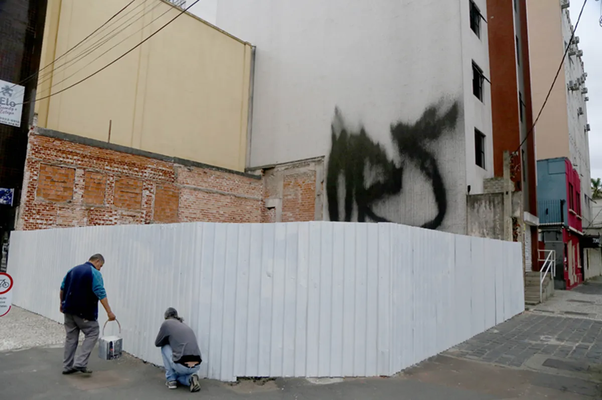Terreno vazio no Centro de Curitiba