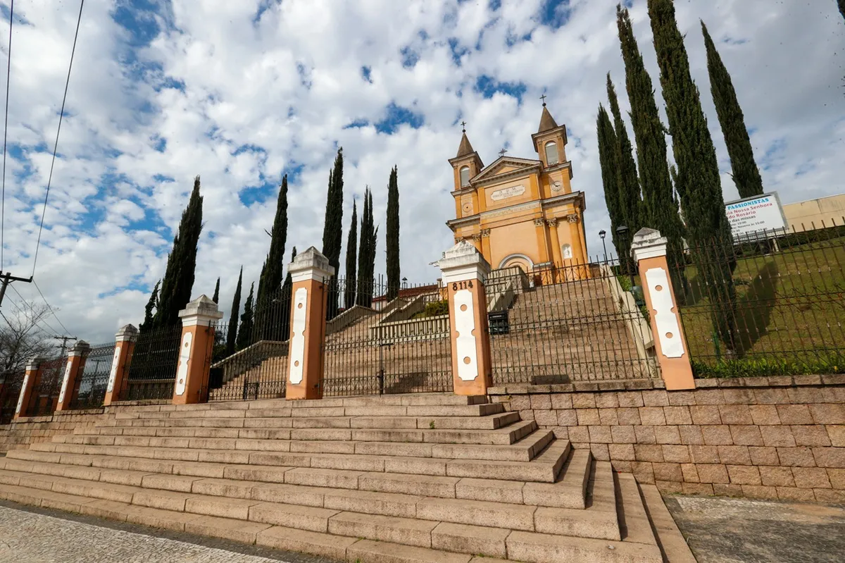 Igreja Matriz de Colombo - Paróquia Nossa Senhora do Rosário
